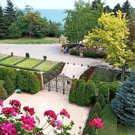 Sea Garden Lux Apartment *